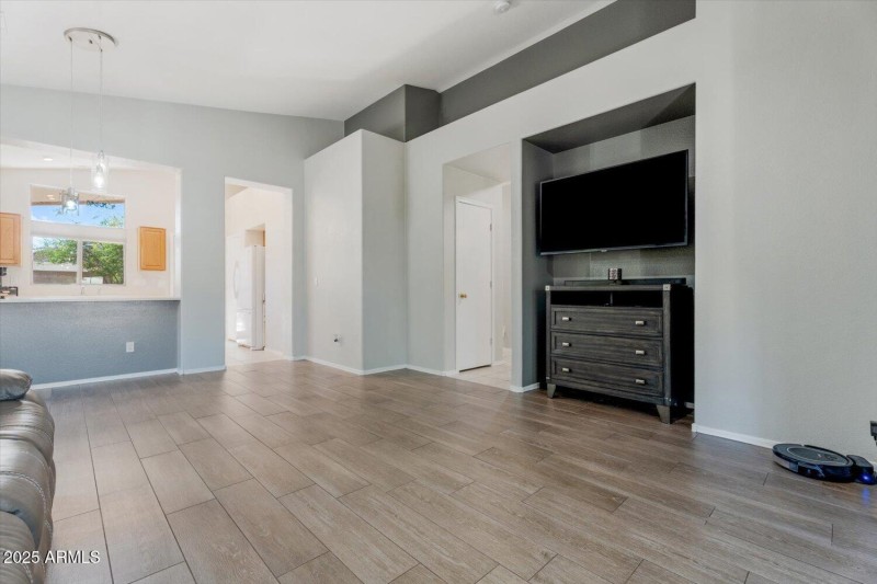 04_3553 W Morse Court_Living Room