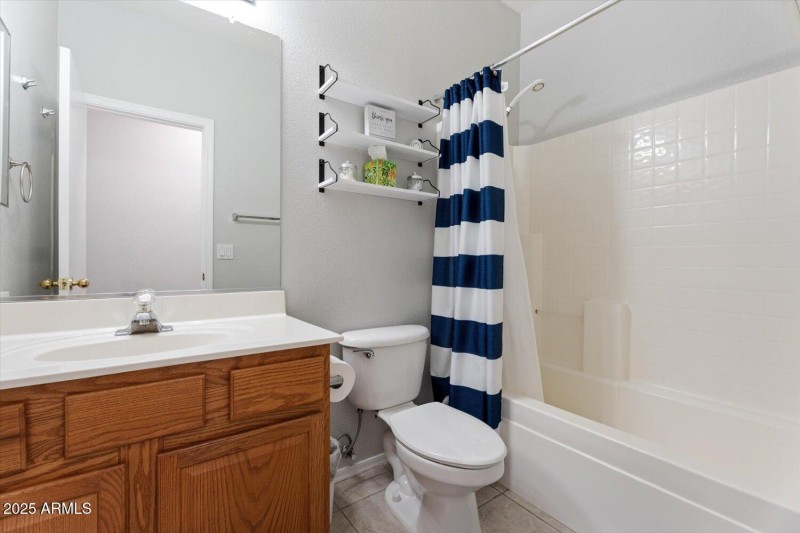 15_3553 W Morse Court_Bath