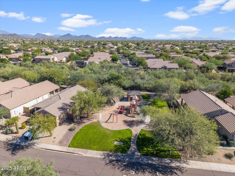 24_3553 W Morse Court_Neighborhood Playg