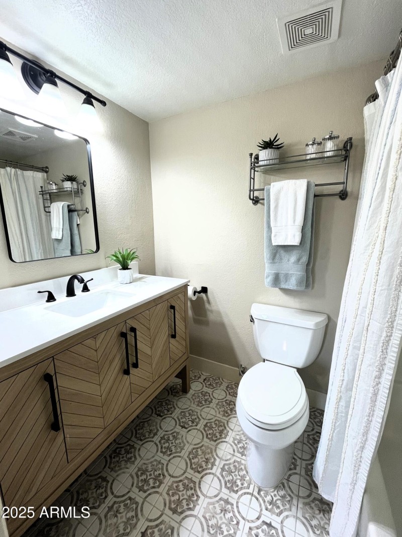 Ensuite bathroom