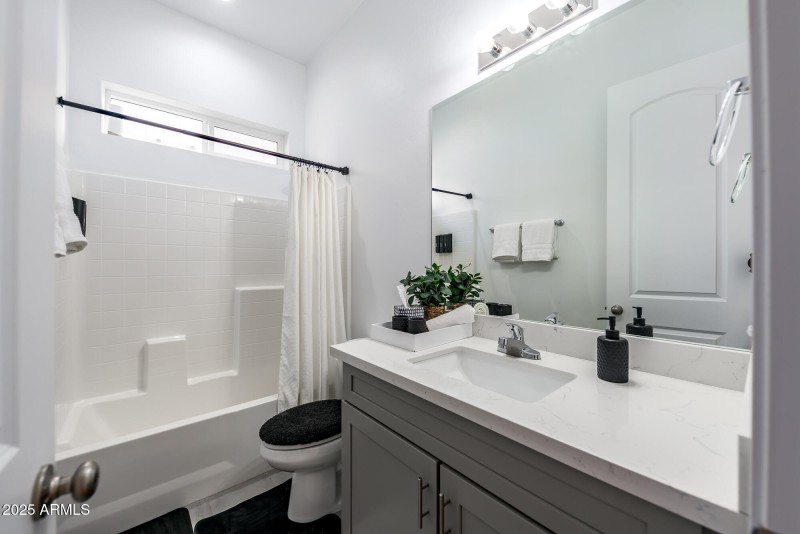 11780 Pegasus Rd, Bellemont (2 of 47)