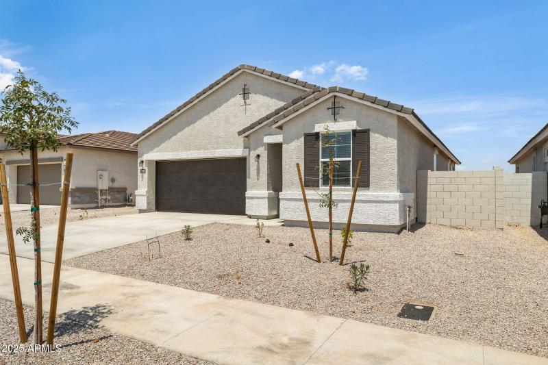 3-web-or-mls-15362-w-smoketree-dr-10-mas