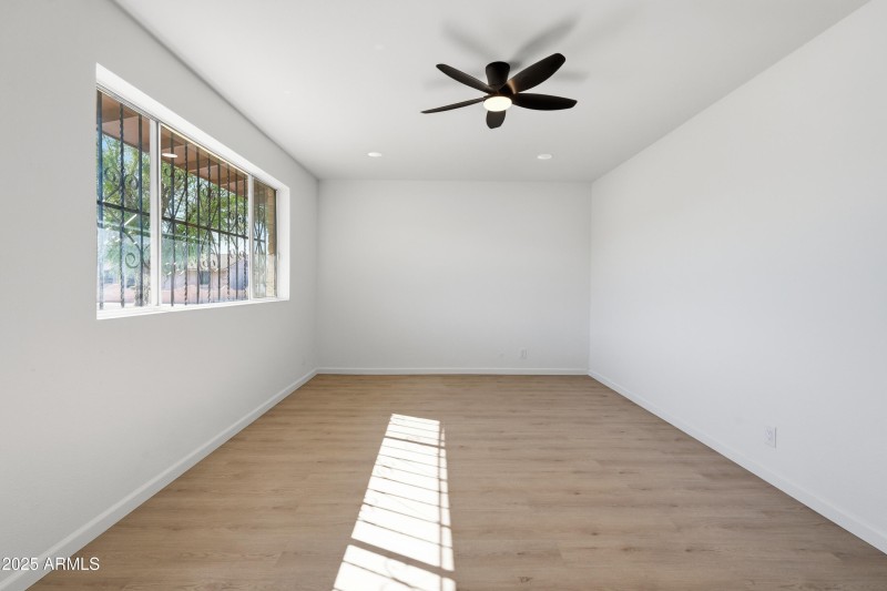 18-print-018_ListerPros