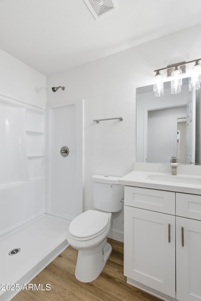 2118_W_Adams_Casita_8