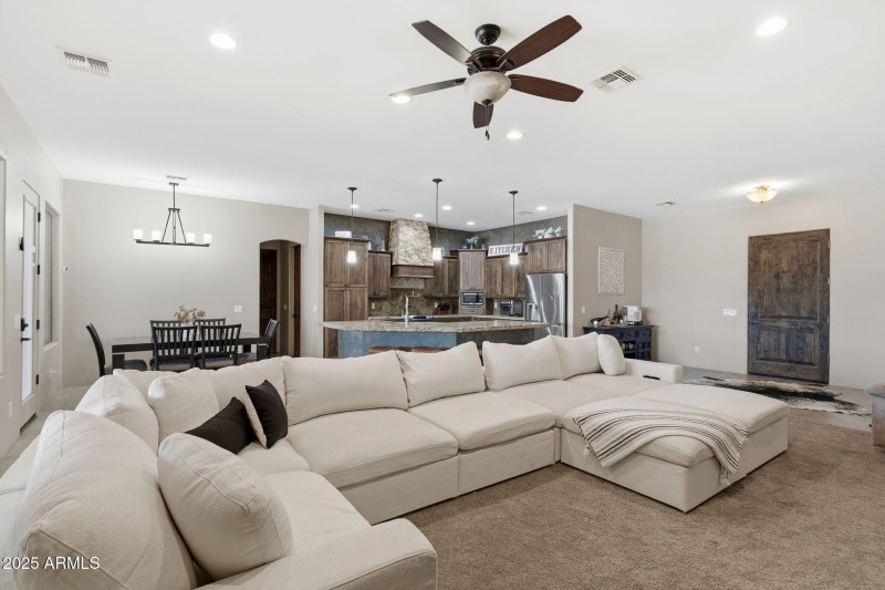 22-web-or-mls-A7407065