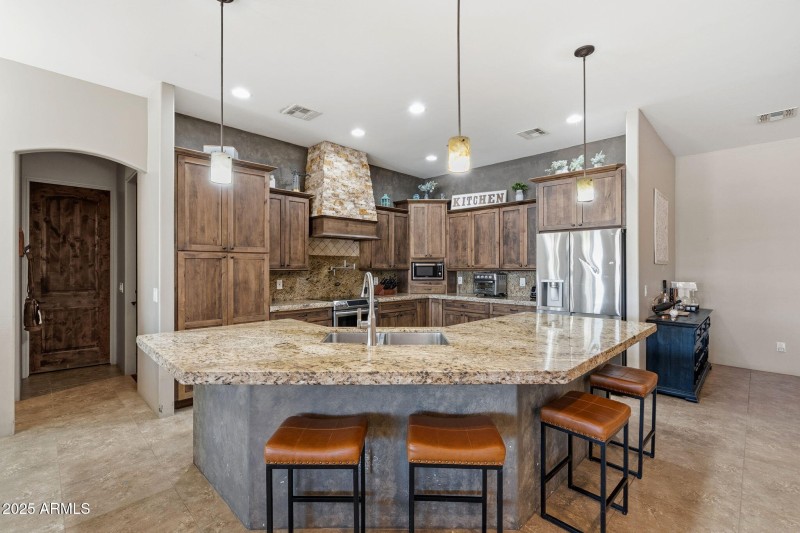 24-web-or-mls-A7407075