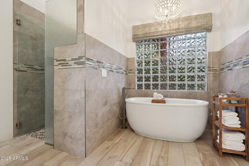 Spa Bath Soaking Tub