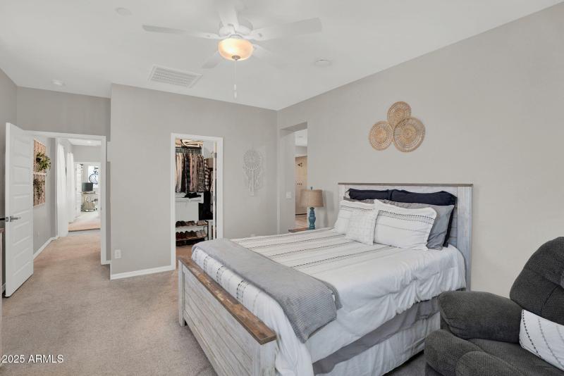 239 E balsam Edgar Rascon Realtor (15)