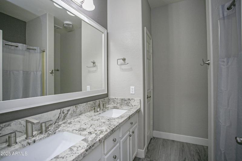 Upstairs Hall Bathroom