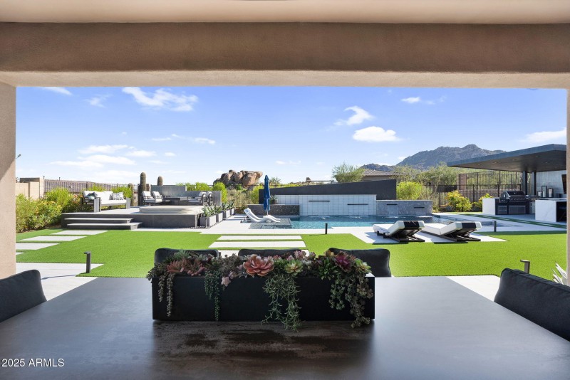 118-web-or-mls-13191 E Parkview Ln - 17