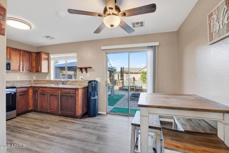 12_998_S_239th12_mls