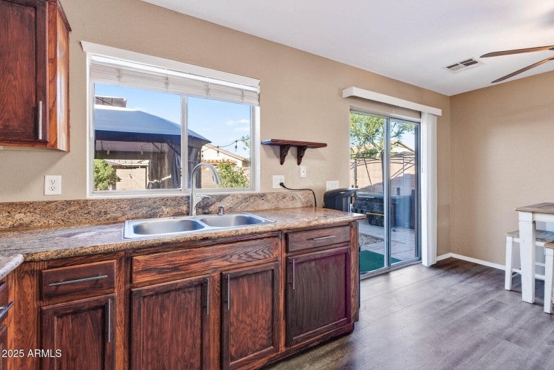 16_998_S_239th16_mls