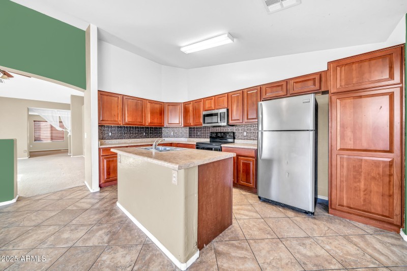 2095 S 155th Ln-15_(2048)