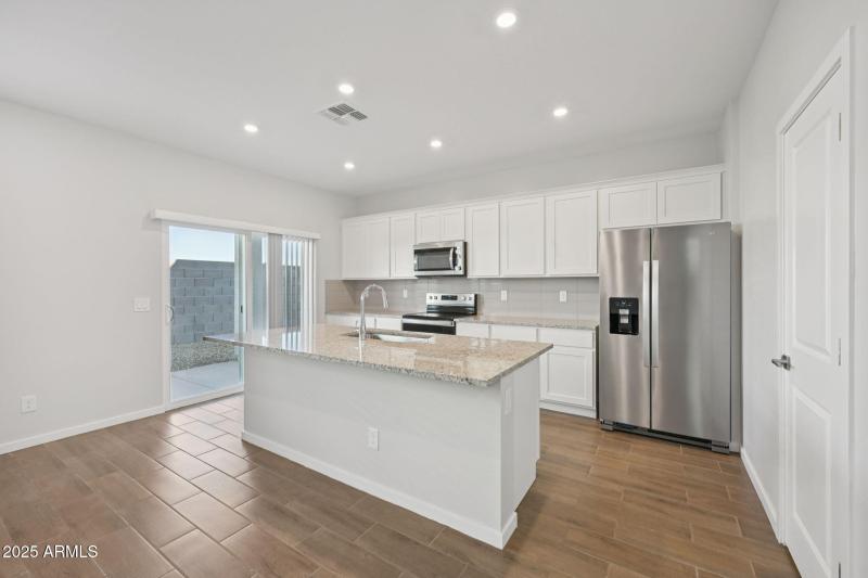 14-web-or-mls-W Jessie Ln-S0611-014