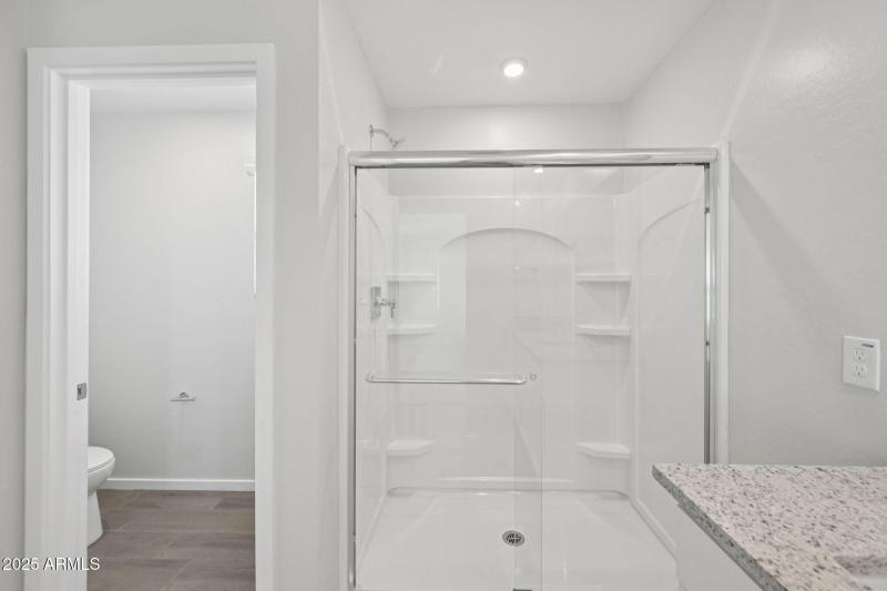 30-web-or-mls-W Jessie Ln-S0611-030