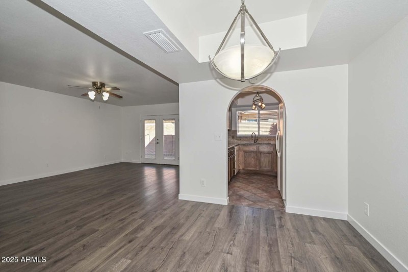Breakfast Room-Kitchen