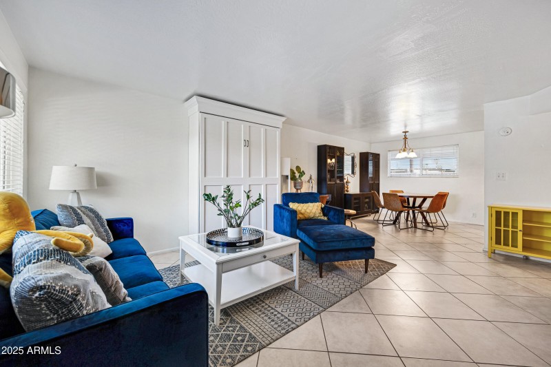 1111 E Turney Ave #7-6