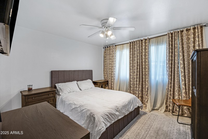 1111 E Turney Ave #7-17