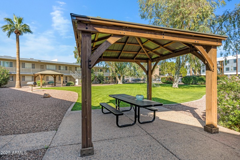 1111 E Turney Ave #7-22