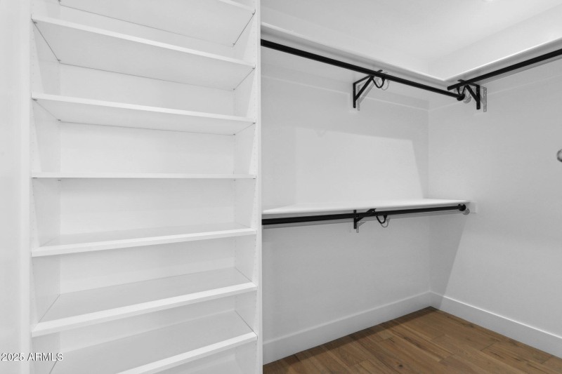 29-web-or-mls-1707-e-pinchot-ave