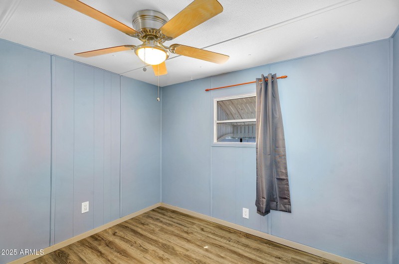 25-web-or-mls-747 E germann-26