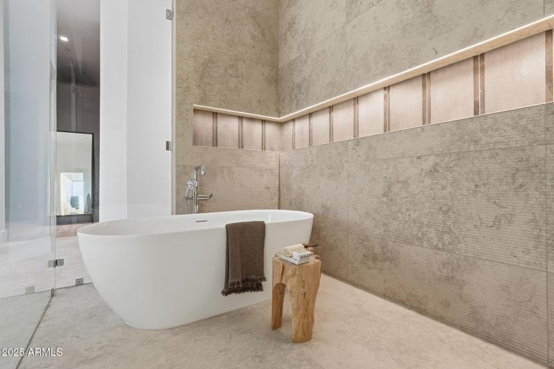 191-web-or-mls-080_ListerPros