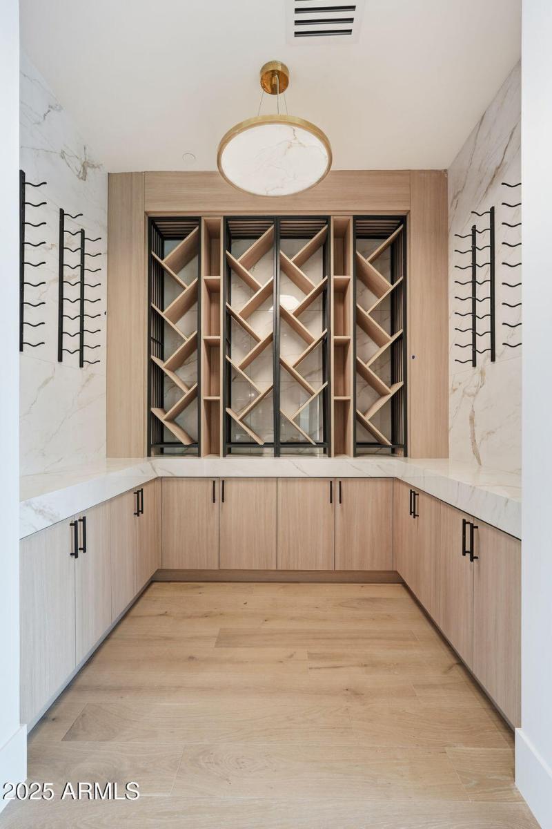 171-web-or-mls-060_ListerPros