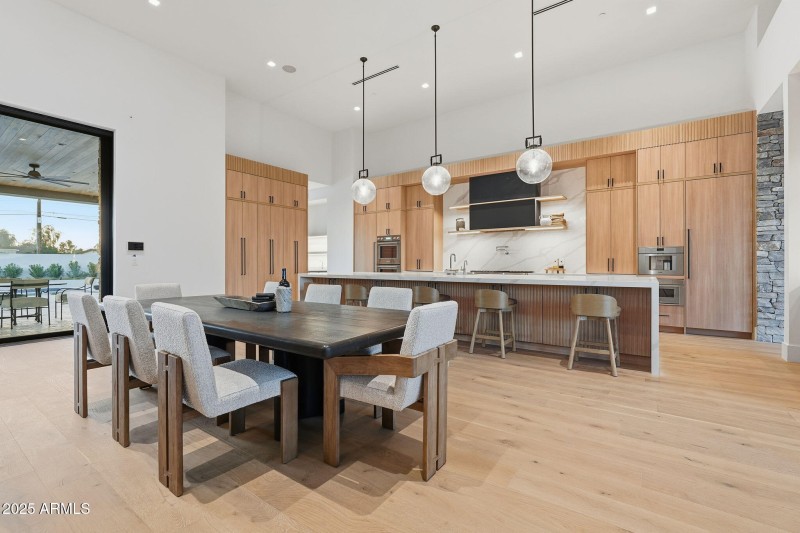 164-web-or-mls-053_ListerPros