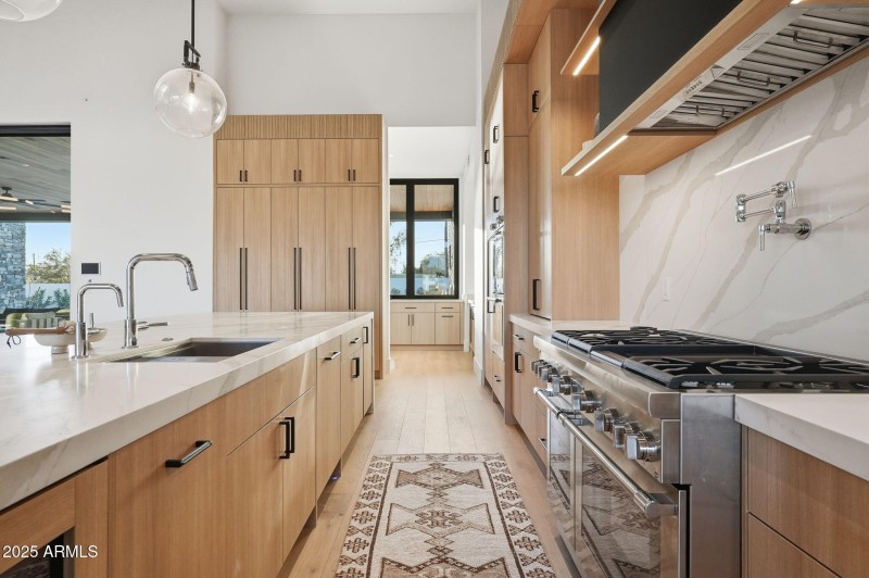 155-web-or-mls-044_ListerPros