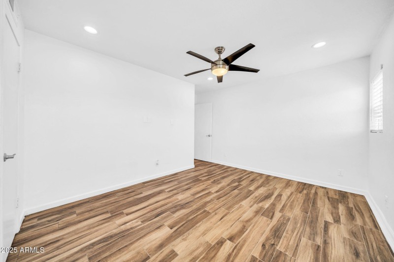 5503 W Carol Ann Way-22