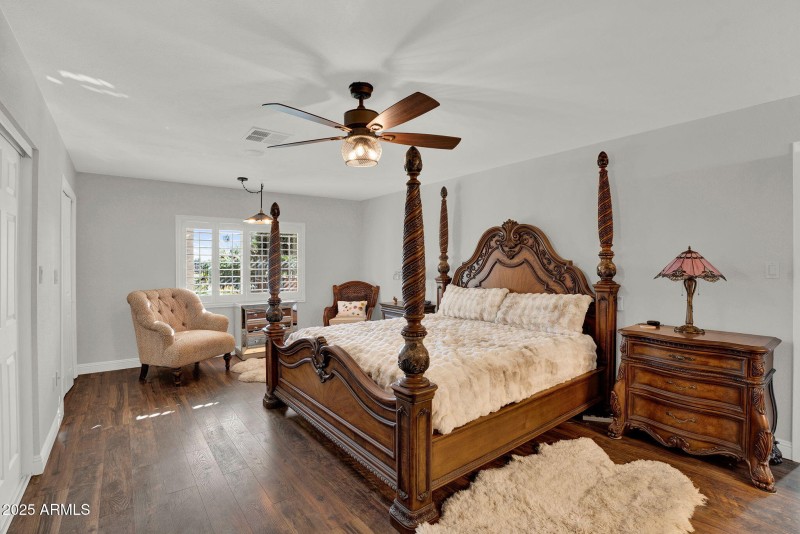 15-web-or-mls-12405 S Potomac St-15