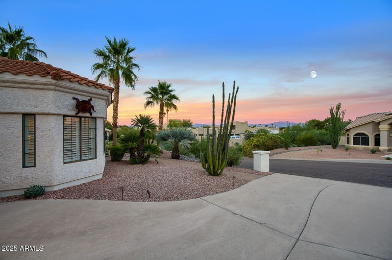 Mountainviews at sunset