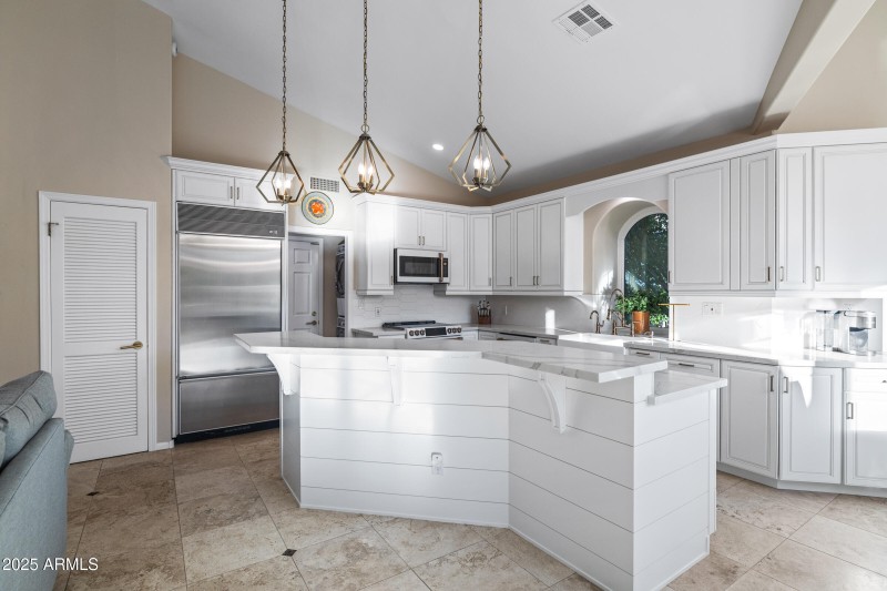 10115 E Bella Vista Dr-24