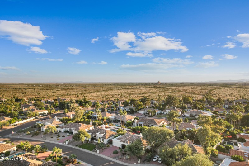 10115 E Bella Vista Dr-65