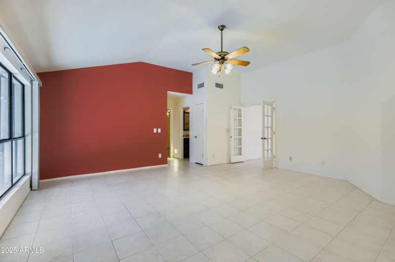 7113 W Julie Dr - MLS Sized - 009 - 12 F