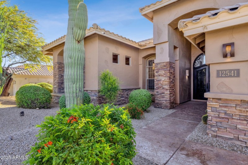 4-web-or-mls-12541-e-laurel-ln