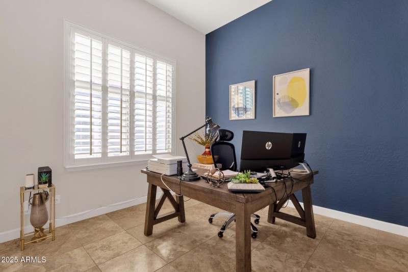 30-web-or-mls-12541-e-laurel-ln