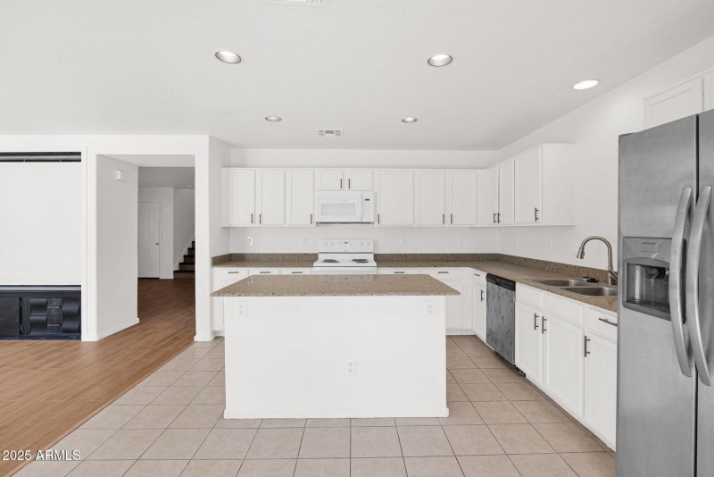 13-web-or-mls-P1349654