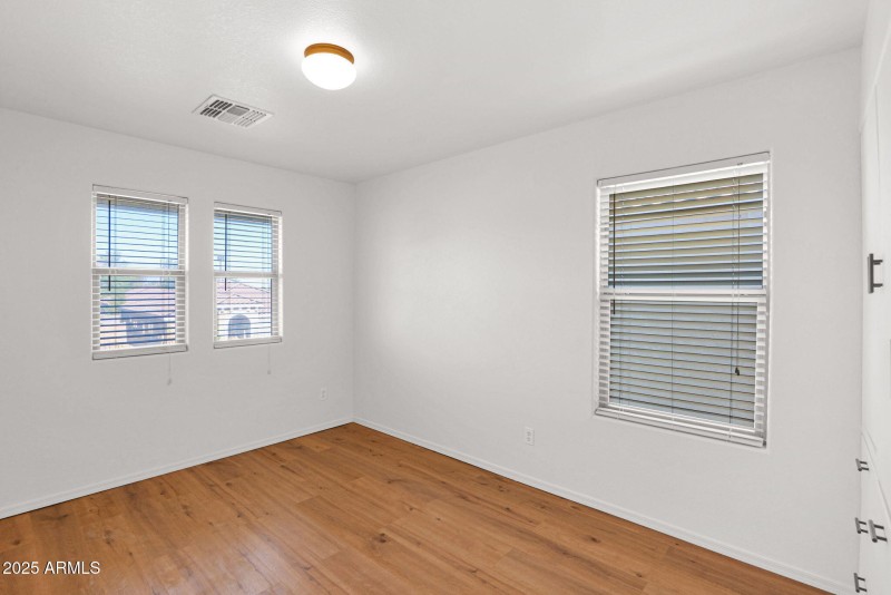 28-web-or-mls-P1349677