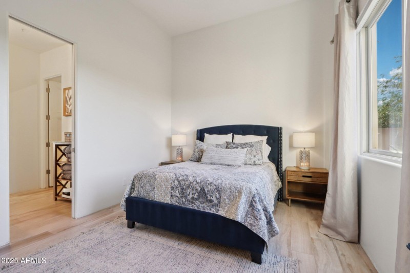 Guest Bedroom w/ Ensuite Bath