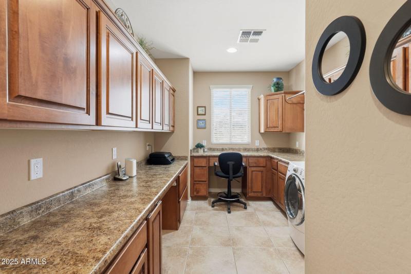 Smart space/Laundry room