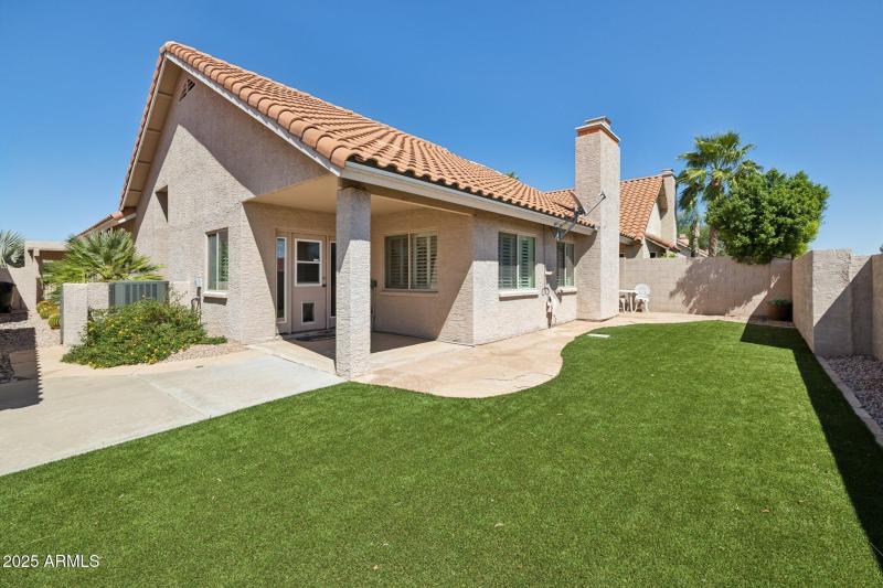 45-web-or-mls-9125-e-captain-dreyfus-ave