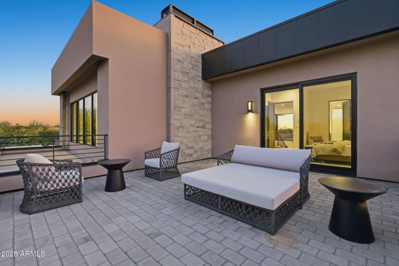 049_Twilight Balcony