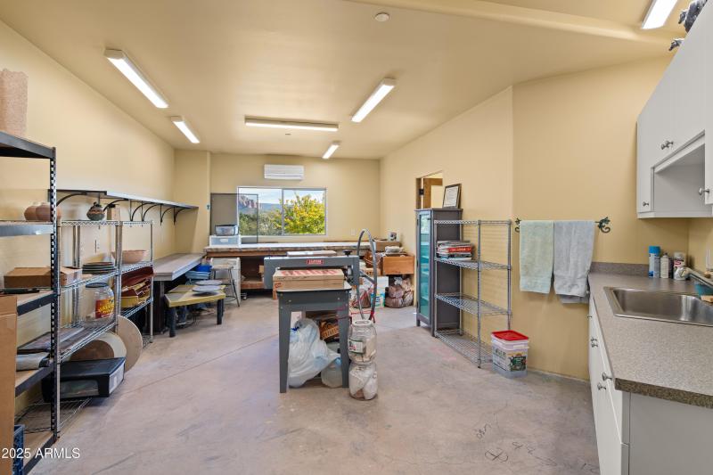 JL_260SunUpRanch-interiors-LowerLevel-17