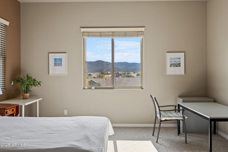 024_169Primary Bedroom