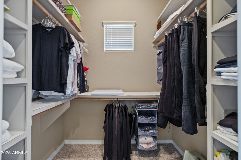 026_179Primary Closet