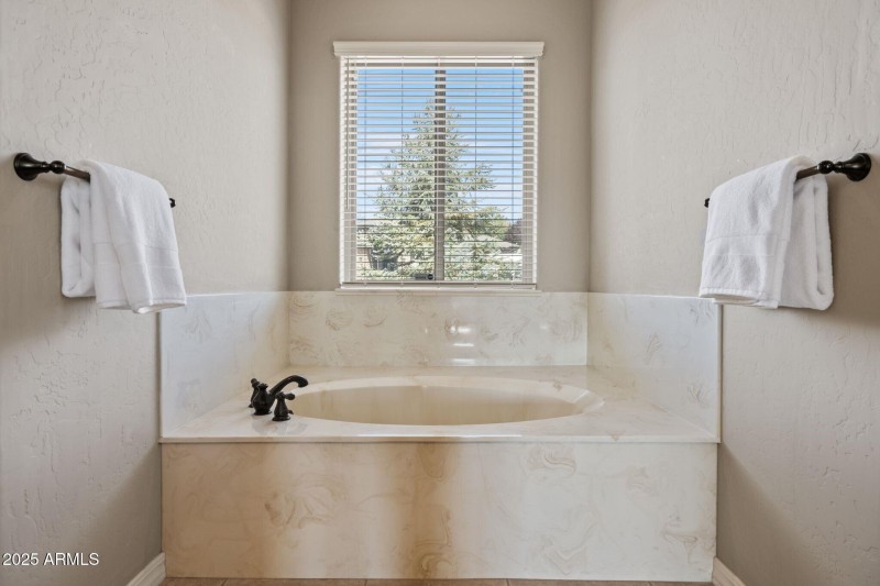 028_184Primary Bathroom