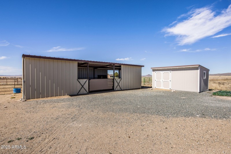16' x 42' 2 stall barn