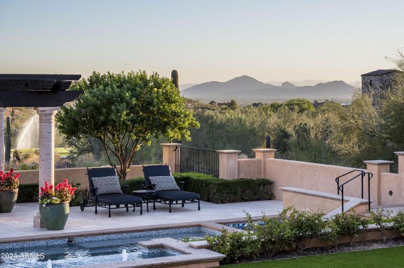 Camelback Mtn views from patio