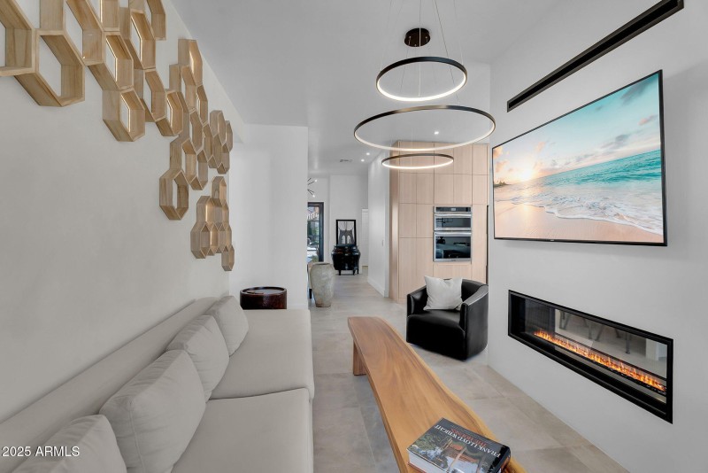 10-web-or-mls-Bent Tree-9